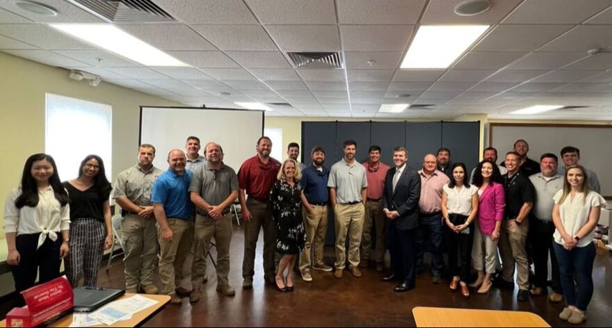 Group picture of the ASCE Tuscaloosa Branch Meeting